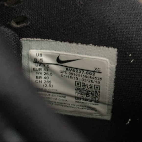 NIKE KYRIE 2 LOW Black and White Size 8.5 Men’s & Womens - Picture 2 of 10